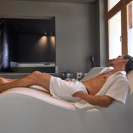 ヨーロッパ ロッジ *