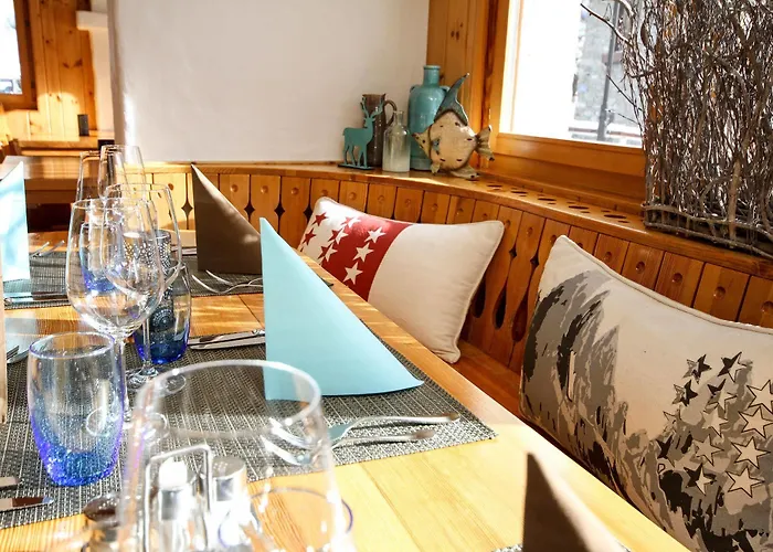 山林小屋 岳罗普酒店 琪纳尔