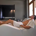Europe Lodge *